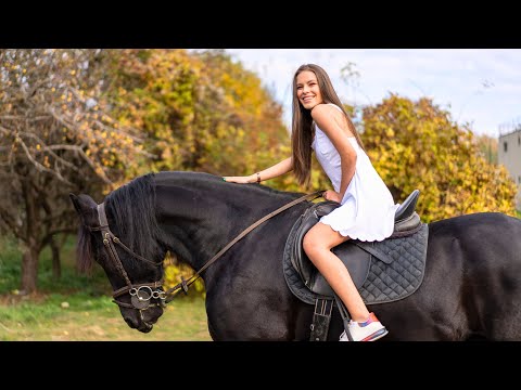 CAT SONNYA - Fustița (Official Video)