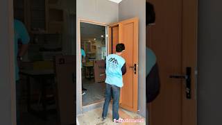 ประตูบานเปิดแบบทึบ พร้อมเกล็ดปรับระดับรับแสงรวมมุ้งจีบในตัว