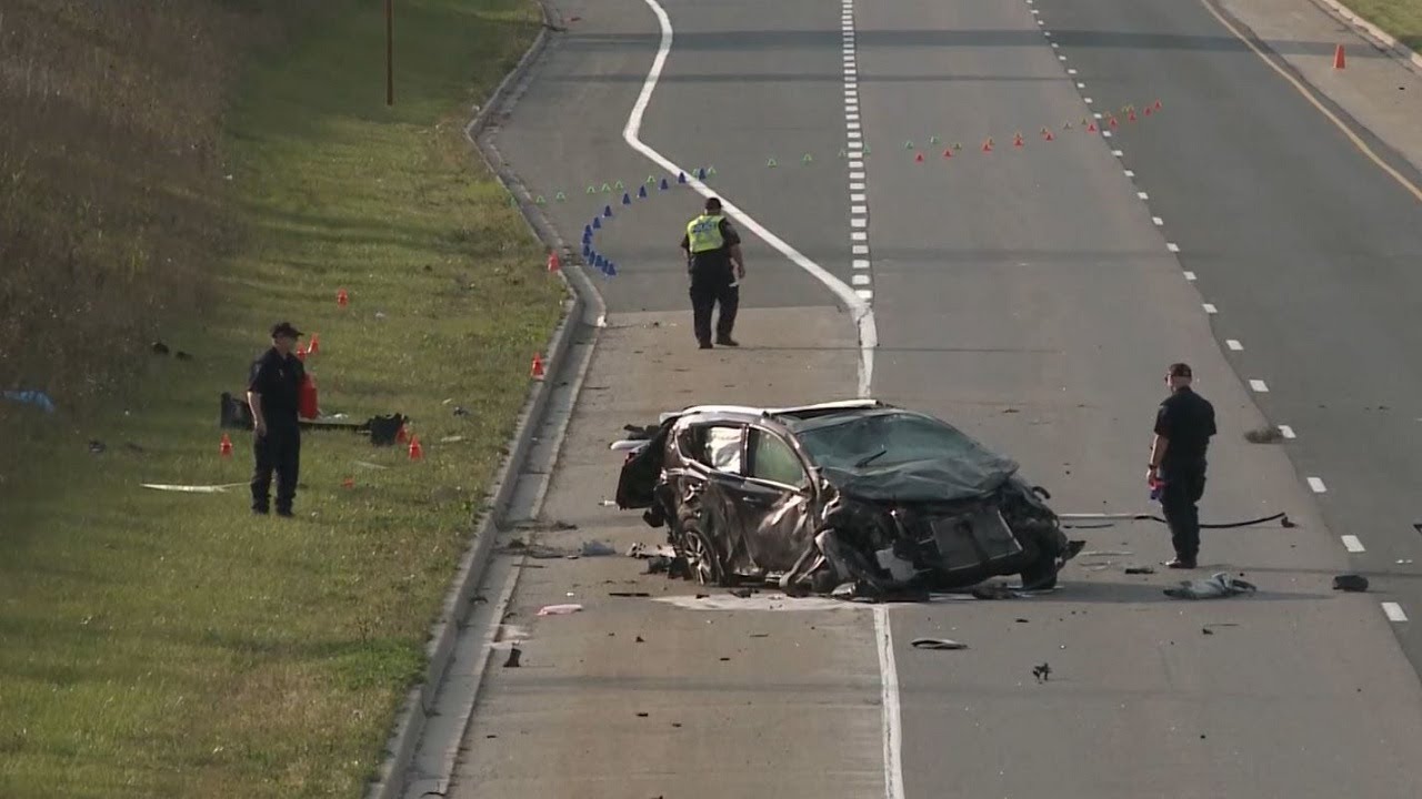 1 teen dead, 2 in hospital after multi-vehicle crash on Hamilton’s Linc