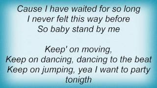 Alexia - Keep On Moving Lyrics