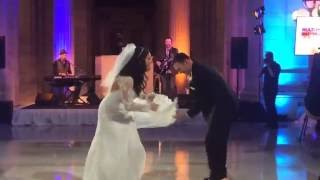 Mark Wills crashes wedding of SI Swimsuit Model Melissa Baker with &quot;Like There&#39;s No Yesterday&quot; song