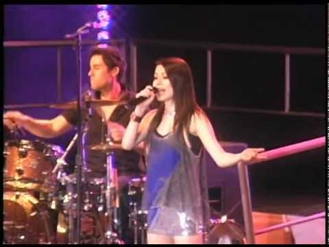 MIRANDA COSGROVE leave It All To Me 2011 LiVe