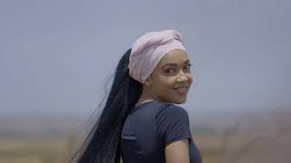 Video zu 'Ngifuna Wena' ansehen