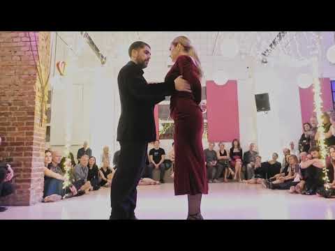 Ariadna Naveira e Fernando Sanchez - Una fija Carlos Di Sarli