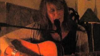 Vashti Bunyan - Train Song (Live @ St Pancras Old Church, London, 09/10/14)