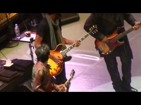 Going Down - Stones & Gary Clark Jr.