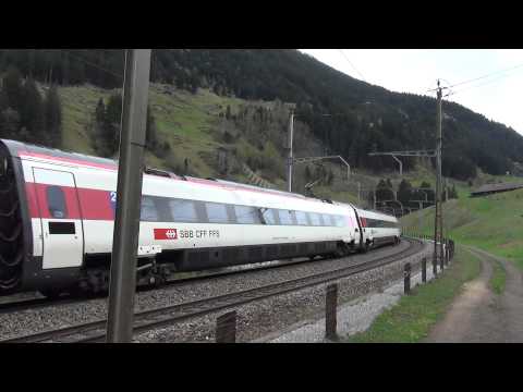 ETR 610 CH SBB CISALPINO PAPERO TRANSITA NEL CURVONE DI WASSEN. (CH) 25 - 4 - 2015.