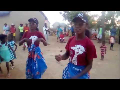 Ballet 2_ Manàna finoana - Gasy Tsara Midera