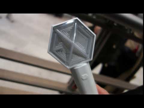 200115 FRENCH EXOL BRINGS HER EXO 엑소 LIGHTSTICK FOR SEHUN 오 세훈 ARRIVAL @ CDG AIRPORT IN PARIS