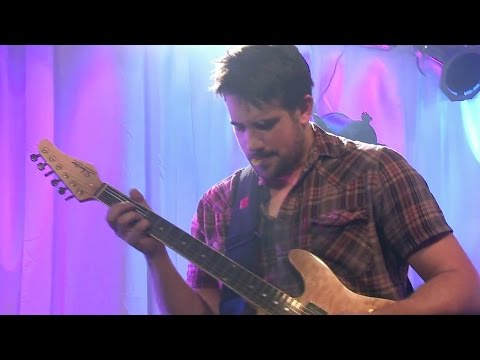 BAMM.tv Presents: The Flashbulb - "Improvised Guitar" (live at SXSW)