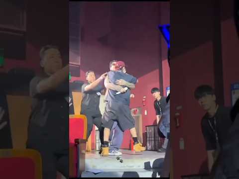 Donghae Pleasee 🤣🤣🤣😁😭 Donghae went to Winner Concert Last night #suju #superjunior #donghae