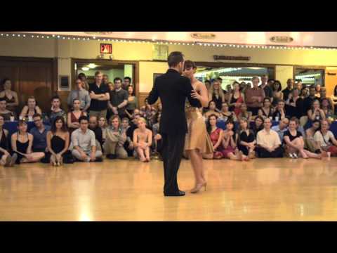  Guillermo Cerneaz  and  Gaby Mataloni  are  dancing  to  "  Milongueando en el 40  "  or  "  Milongueando En El Cuarenta  "  at  Portland tango festival  in  2015
