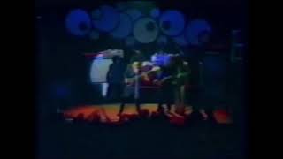 Thin Lizzy - Baby drive me crazy (1975 Live In Dublin)