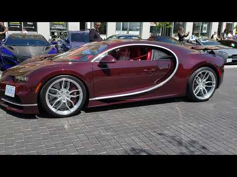 Bugatti Chiron on Adv1 wheels pulling up to show