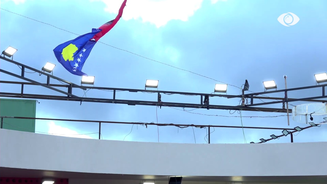 Surprizë e veçantë nga ajri për banorët në ditën e Pavarësisë së Kosovës