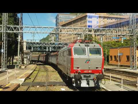E652.083 con treno dell'acqua a Lecco. 20190509 121613