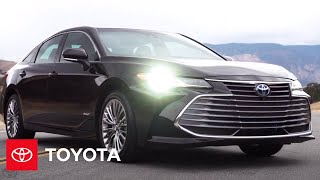 Video 4 of Product Toyota Avalon 5 (XX50) Sedan (2018)