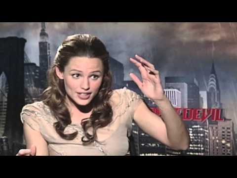 download lagu mp3 mp4 Jennifer Garner Daredevil Dress, download lagu Jennifer Garner Daredevil Dress gratis, unduh video klip Jennifer Garner Daredevil Dress