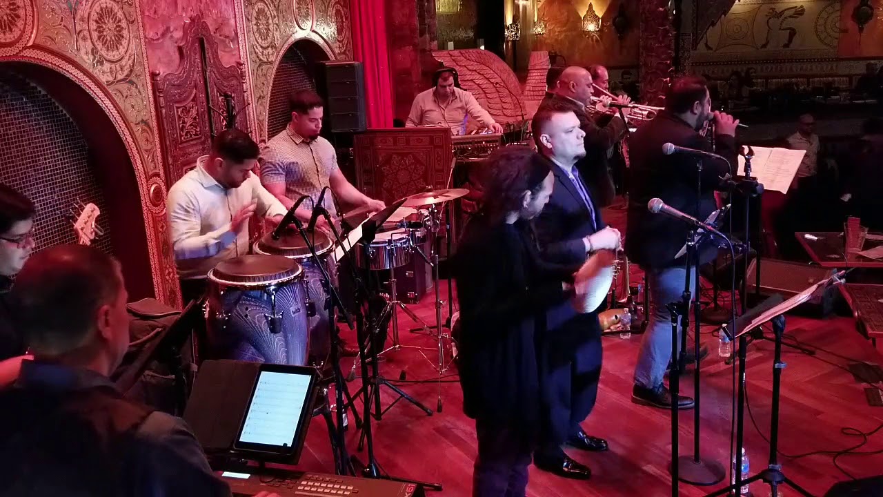 Promotional video thumbnail 2 for Enrique Calderon y su Orquesta