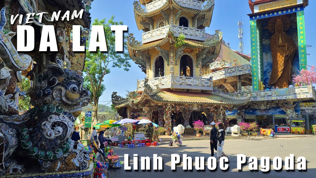 Linh Phuoc Pagoda Đà Lạt preserves Buddhist traditions while captivating visitors with its elaborate reliefs and artistic craftsmanship.