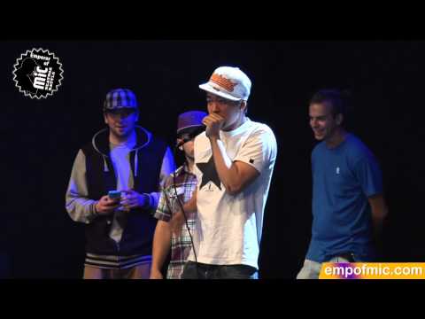 Dharni Intro Winners Concert Emperor of Mic 2012 (short video)