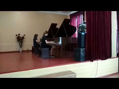 Фоминова Анна и Сырбу София 