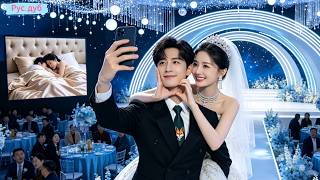 В день свадьбы жених изменил со звездойЯ тут же вышла за незнакомцон дал чёрную карту и сказал:Я CEO