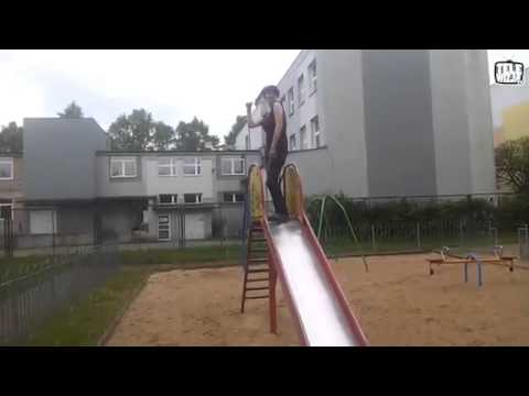 Kobra śpiewa "My słowianie"