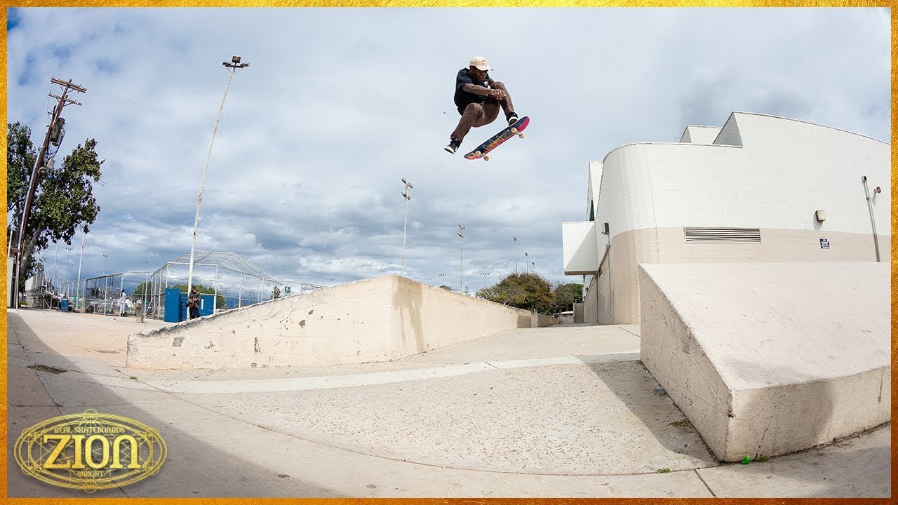 Zion Wright: Video Part para REAL Skateboards