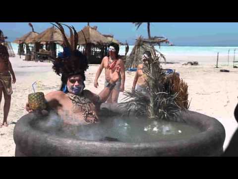 Marco Marzocca nel pentolone idromassaggio (Making of Spot TIM)