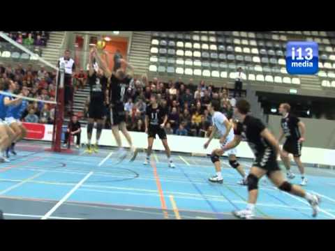 Aanvoerder Dirk Sparidans van Tilburgs STV gaat regelmatig voorop in de strijd.