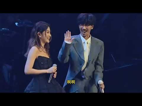 周传雄演唱会惊喜来宾陈慧琳互动聊天环节，陳慧琳与小刚老师合唱《北极雪》，独唱《记事本》 #周传雄 #Kelly陈慧琳