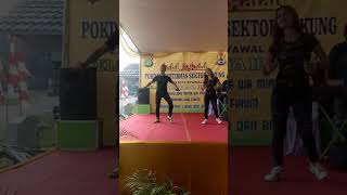 Download lagu Dinding kaca mp3