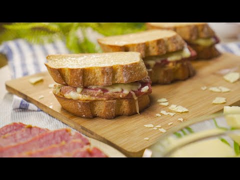 How To Make The REUBEN SANDWICH - ARBY'S COPYCAT | Recipes.net