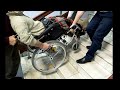 Видео пособие по подъему и спуску коляски с инвалидом по лестничному маршу