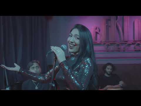 Merce Echevarria - Pura y flamenca (Video Oficial)