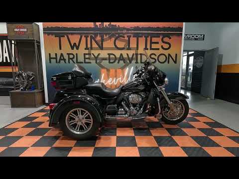 2012 Harley-Davidson Tri Glide Ultra Classic Trike FLHTCUTG