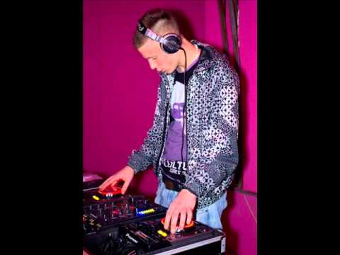 Adele vs. Nicky Romero - Set Fire to the Rain (Deejay Shomy Mash Up)