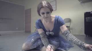 Little Boots - Shake (Music Video)