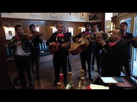 Dia de la independencia Mexico con Mariachi "Dos Aguilas"  (2)