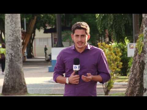 Funcionários públicos desobedecem lei que proíbe celular durante expediente em Itirapina