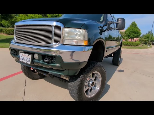 Pre-Owned 2002 Ford Super Duty F-250 Lariat CrewCab 4WD TrailerTowPkg