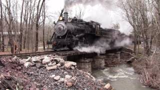 preview picture of video 'The North Pole Express on the New Hope & Ivyland Railroad'