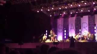 Sara Evans Can&#39;t Stop Loving You Live