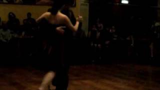 Federico Naveira e Inés Muzzopappa en Salón Canning Parakultural II