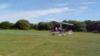 preview picture of video 'aterrizaje de autogiro'