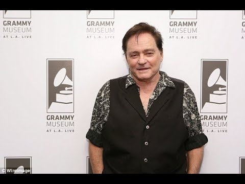 Jefferson Airplane singer Marty Balin sues hospital, claiming he lost part of his tongue after botch