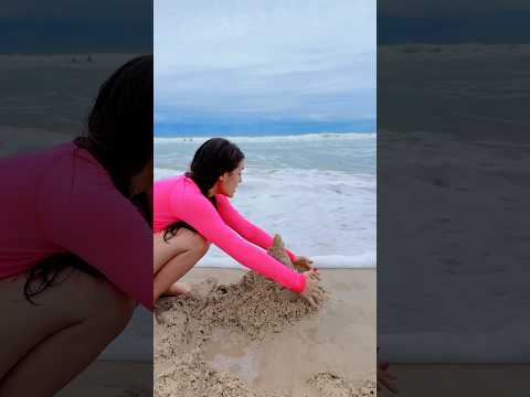 A onda destruiu o castelo dela