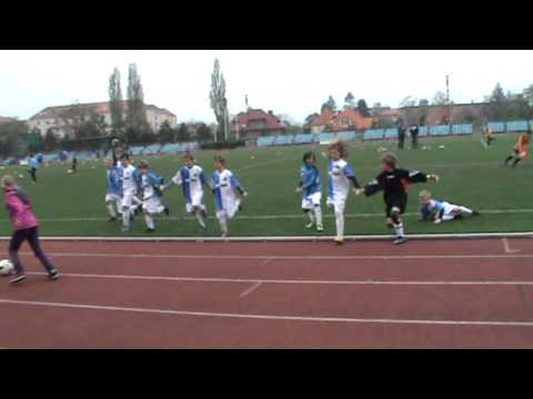 5.SK Nusle - Praga Praha B   2:2  (1:0  0:1  1:1  0:0) - 20.kolo  2.5.2013     děkovačka 1