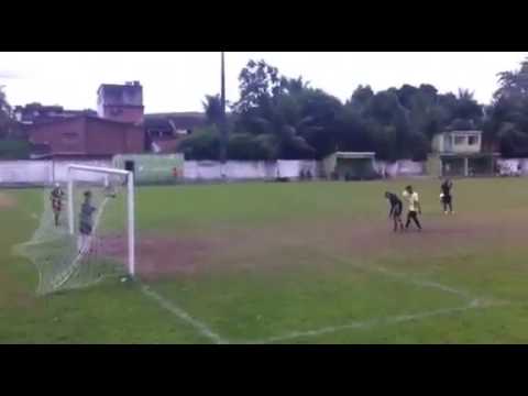 Gol de Igor em cobrança de penalti.